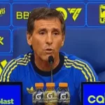 Claudio Úbeda dijo que el árbitro "condicionó" a Boca y justificó el final: "Reacción lógica cuando un rival te carga"
